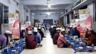2023March/SM/photo-mr.-noodles-arranges-iftar-for-16-thousand-orphans-at-different-orphanages-copy-20230329204613.jpg