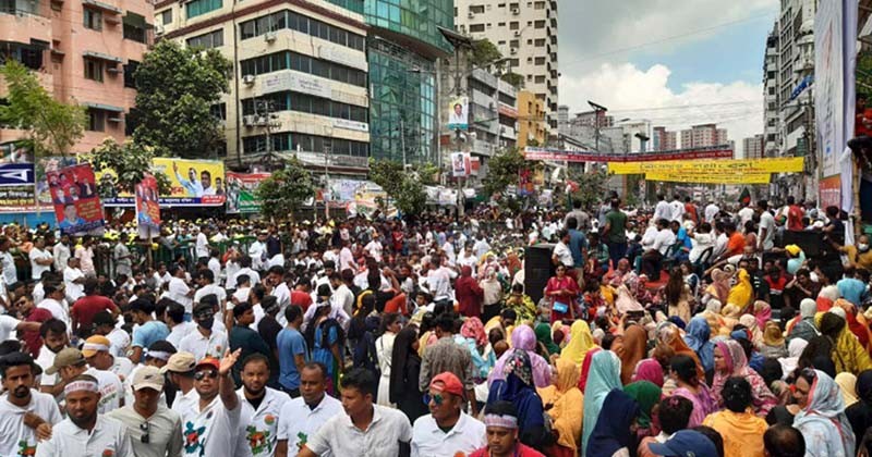 ভোরেই নয়াপল্টনে বিএনপি নেতাকর্মীদের ঢল 