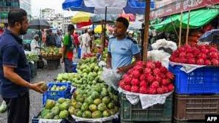 'আগের সরকারের তুলনায় খারাপ করছে' : ভিওএ জরিপ