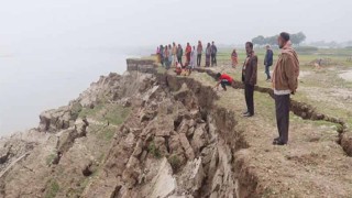 পদ্মা নদীর ভয়ঙ্কর আগ্রাসনে হুমকির মুখে কুষ্টিয়া-রাজশাহী মহাসড়ক