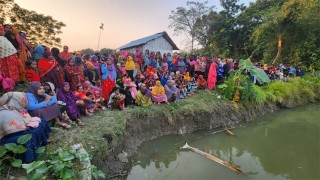 কালীগঞ্জে পুকুর থেকে ২ শিশুর লাশ উদ্ধার