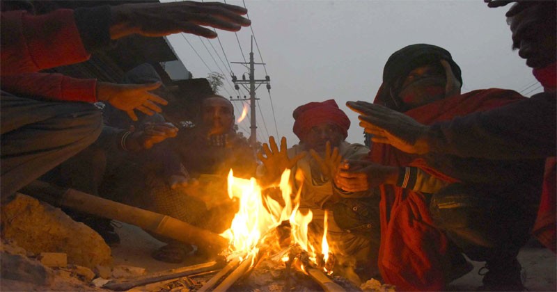 উত্তরে জেঁকে বসেছে শীত 