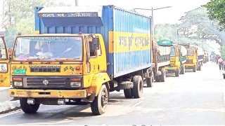 নাব্য সংকটে আরিচা-কাজিরহাট নৌরুটে ফেরি চলাচল বন্ধ