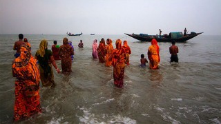 সুন্দরবনে দুবলার চরে ঐতিহাসিক রাস উৎসব শুরু