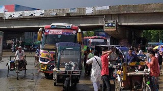 গাজীপুরে বাসের ধাক্কায় প্রাইভেটকারের তিন যাত্রী নিহত