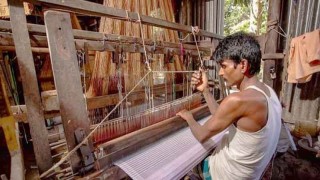 আটঘরিয়ার হস্তালিত তাঁতের তৈরি চাচকিয়ার লুঙ্গি এখন একটি ব্রান্ড