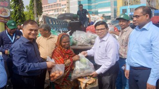 খুলনায় ভর্তুকিমূল্যে কৃষিপণ্য বিক্রি শুরু