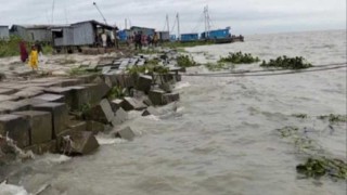 ঘূর্ণিঝড় দানা : ভোলায় ঝড়ো বাতাস, ভারী বর্ষণ, আতঙ্কিত উপকূলের মানুষ