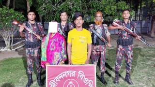 ঝিনাইদহ সীমান্তে দুই ভারতীয় নাগরিক আটক
