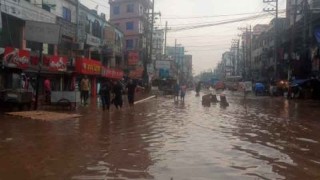 বাইপাইল-আব্দুল্লাহপুর সড়কে বৃষ্টি নামলেই হাঁটু পানি, জনজীবনে চরম ভোগান্তি