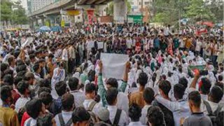 শিক্ষা উপদেষ্টার সঙ্গে আলোচনায় বসেছেন পলিটেকনিক শিক্ষার্থীরা