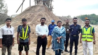 শেরপুরে কোনভাবেই থামছে না অবৈধভাবে বালু উত্তোলন, জরিমানা