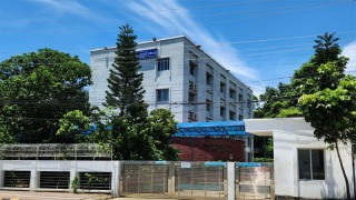 কক্সবাজার আঞ্চলিক পাসপোর্ট অফিসে জনবল সঙ্কটে হিমশিম খাচ্ছেন কর্মকর্তারা-৬মাসে ৩২ হাজার পাসপোর্ট প্রত্যাশী