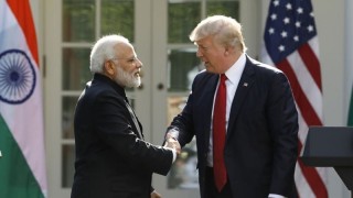 কাশ্মীরে হামলার পর মোদিকে ট্রাম্পের ফোন কল, পাশে থাকার আশ্বাস