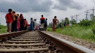 কুমিল্লায় ট্রেনে কাটা পড়ে তিন যুবকের মৃত্যু