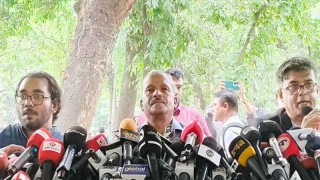 যে যাই বলুক, জুনের পরে নির্বাচন যাবে না: আইন উপদেষ্টা