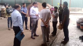 শ্রীপুরে অবৈধ সীসা কারখানায় দুই লাখ টাকা জরিমানা ও সীলগালা