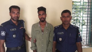 খুলনায় অপহৃত স্কুল ছাত্রী উদ্ধার
