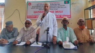 শহীদ রাষ্ট্রপতি জিয়া’র দেওয়া অনুদানের পুকুর নিয়ে ষড়যন্ত্রের প্রতিবাদে ফুলবাড়ীতে সাংবাদিকদের সাথে মুক্তিযোদ্ধাদের মত  বিনিময়