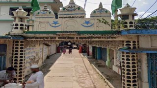 সীতাকুণ্ডে মাজারের আধিপত্য নিয়ে দুই গ্রুপের দ্বন্দ, সংঘর্ষের আশঙ্কা