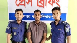 ছিনতাইয়ের কালে পুলিশের হাতে ভূয়া সেনাসদস্য আটক
