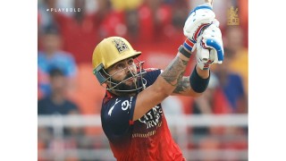 আইপিএলে ওয়ার্নারের রেকর্ড ভাঙলেন কোহলি