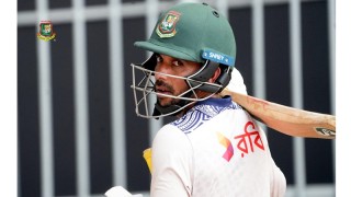 মিরাজের রেকর্ড ভাঙলেন মুমিনুল