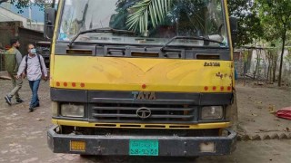 নারায়ণগঞ্জে ৫ লাখ টাকার চোরাই কাঁঠ উদ্ধার, গাড়ি জব্দ