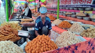 শেষ হলো রাণীনগরের শতবছরের ঐতিহ্যবাহী গ্রামীণ ‘বয়লাগাড়ী’ মেলা