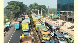 ঢাকা-চট্টগ্রাম মহাসড়কের গজারিয়া অংশে ১৩ কিলোমিটার যানজট