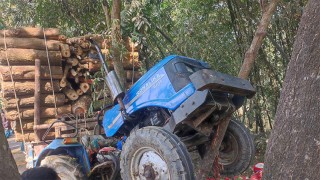 কমলনগরে ট্রাক্টরট্রলির চাপায় চটপটি বিক্রেতার মৃত্যু