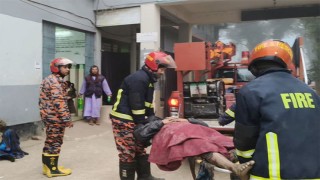 কালীগঞ্জে ট্র্যাক-ভ্যানের মুখোমুখি সংঘর্ষে পা হারালো নলকূপ মিস্ত্রী