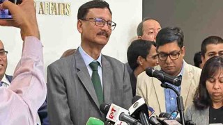 যুক্তরাষ্ট্রে সরকার পরিবর্তনে আমাদের সম্পর্ক হোঁচট খাবে না: পররাষ্ট্র উপদেষ্টা