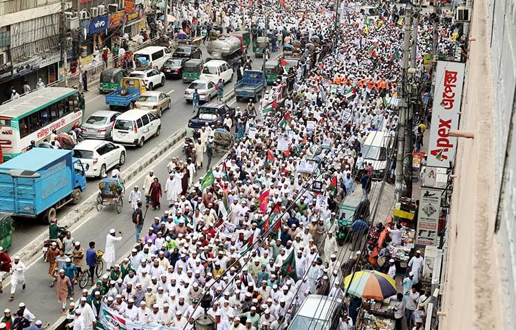 স্বাধীন ফিলিস্তিন রাষ্ট্র প্রতিষ্ঠা এবং বায়তুল মুকাদ্দাস মুক্ত করার দাবিতে আজ শুক্রবার বায়তুল মোকাররম মসজিদের উত্তর গেটে সামনে থেকে সমাবেশ শেষে বিক্ষোভ মিছিল বের করে স্বাধীন ফিলিস্তিন রাষ্ট্র প্রতিষ্ঠা এবং বায়তুল মুকাদ্দাস মুক্ত করার দাবিতে আজ শুক্রবার বায়তুল মোকাররম মসজিদের উত্তর গেটে সামনে থেকে সমাবেশ শেষে বিক্ষোভ মিছিল বের করে ইসলামী আন্দোলন বাংলাদেশ - এস এ মাসুম - এস এ মাসুম