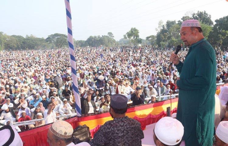 কংশেরকূল দরবার শরীফের মাহফিলে এ এম এম বাহাউদ্দীন